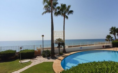 Exclusivo apartamento en primera línea de mar en Cap Negret, Altea